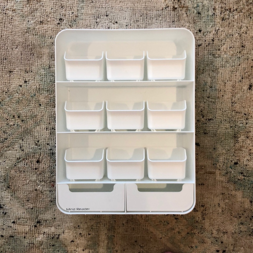 Tea holder